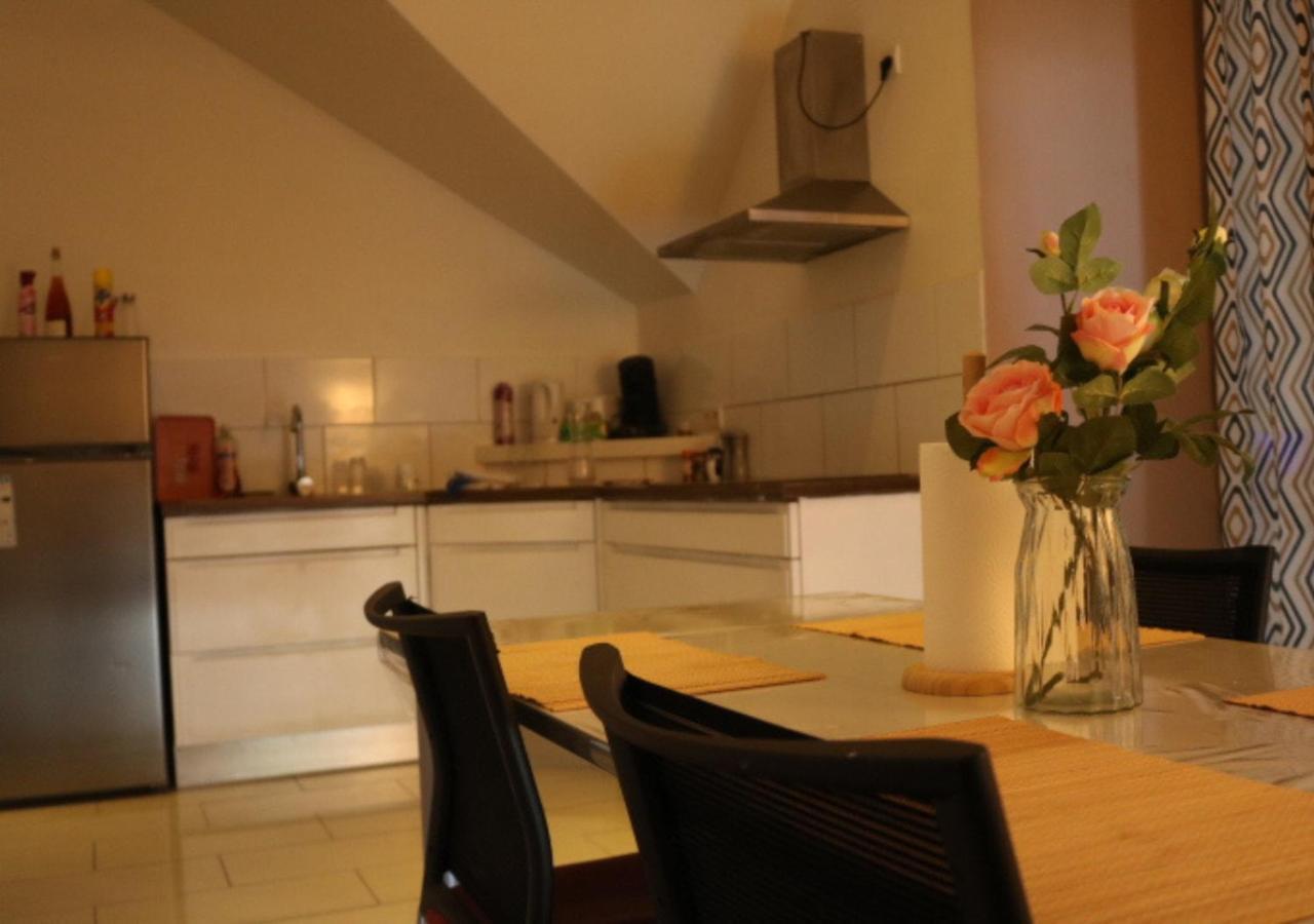 Le Wolf - 1 Chambre Dans Un T3 - 5Mn Tram Du Centre Ville - 15Mn Tram Gare Tgv Mulhouse - Wifi - Parking ภายนอก รูปภาพ